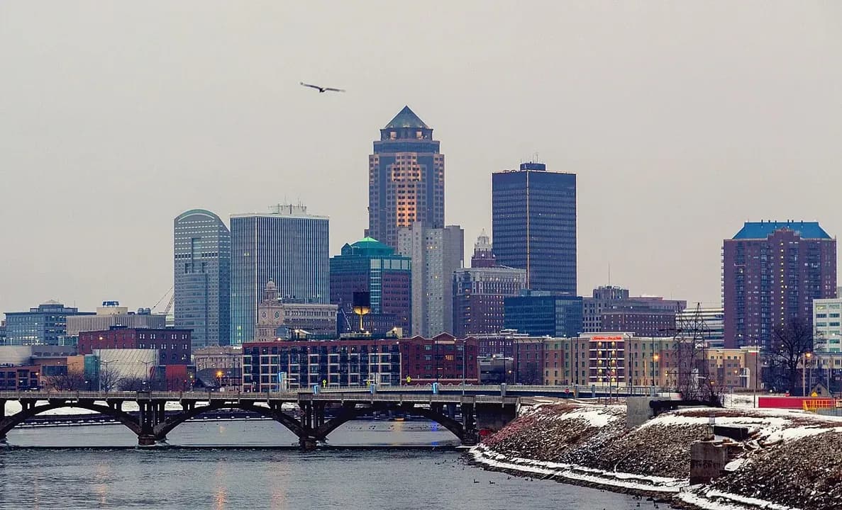 Des Moines cityscape and surrounding landscape